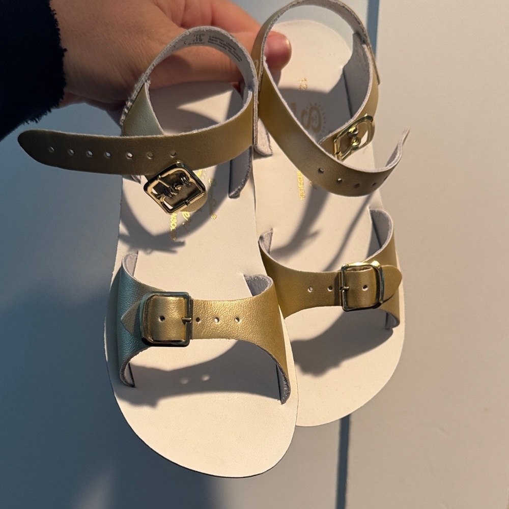 Little Kid Gold Metallic Buckle Sandals size 12